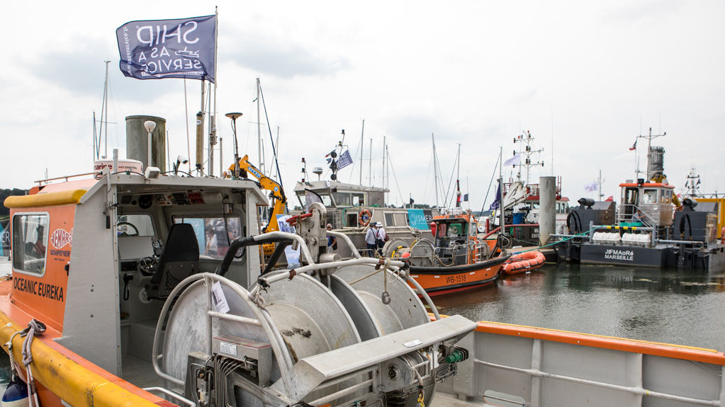 navires exposés à flot à Lorient La Base